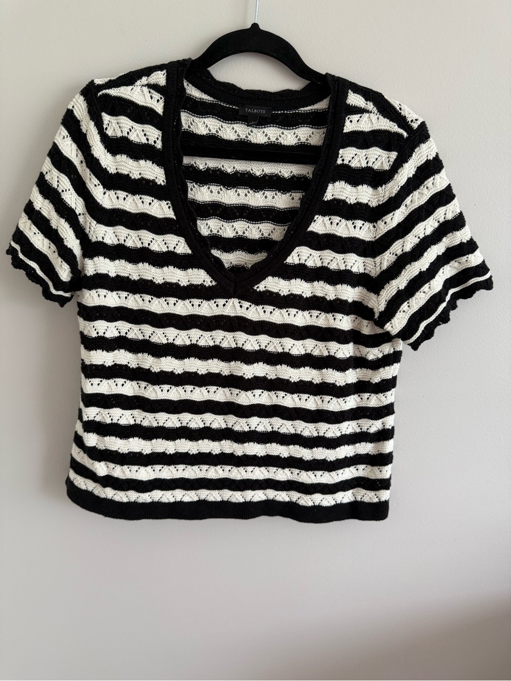 Talbots Black & White Striped V-Neck Crochet Knit Crop Top